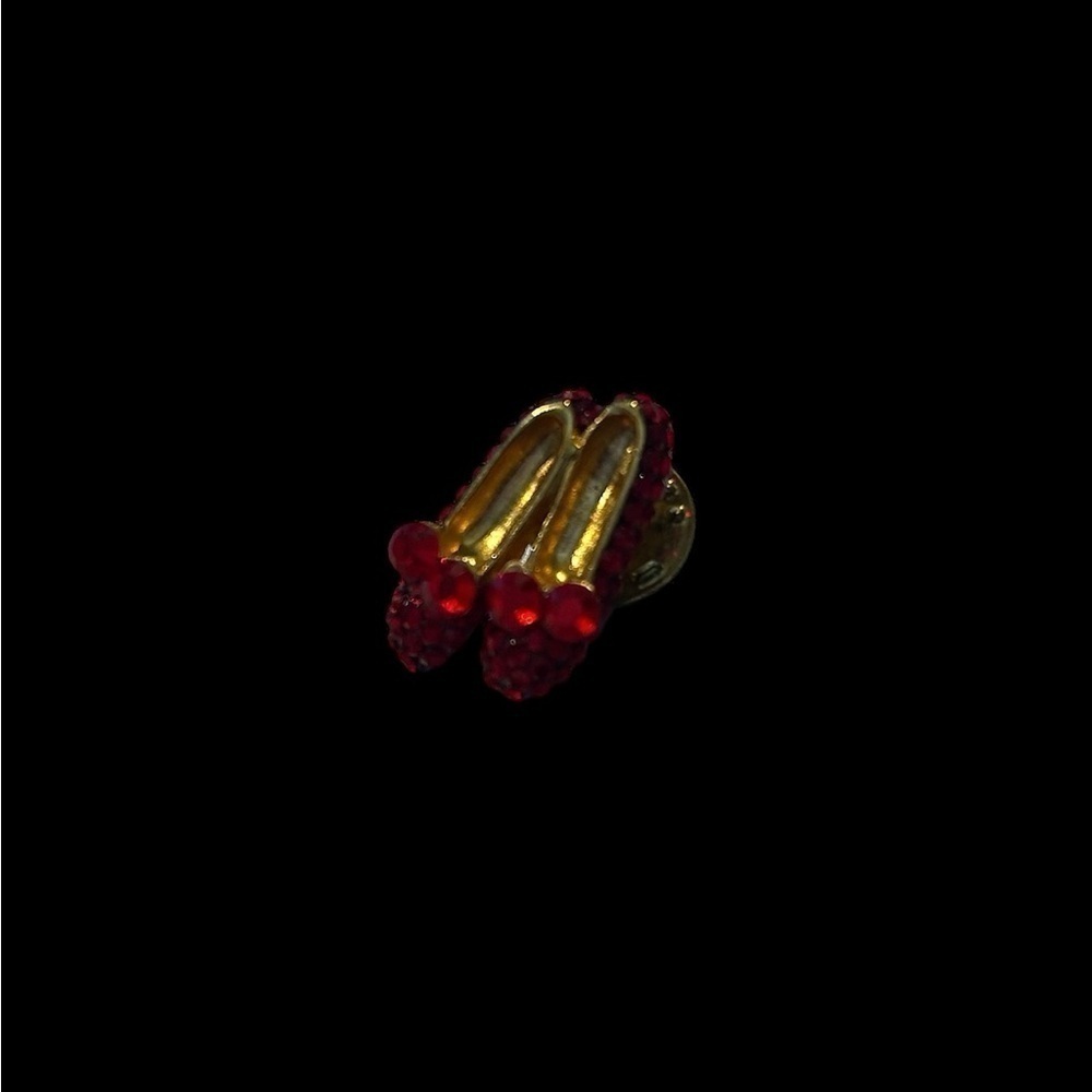 Vintage Ruby Red Slipper Pin - Picture 2 of 16